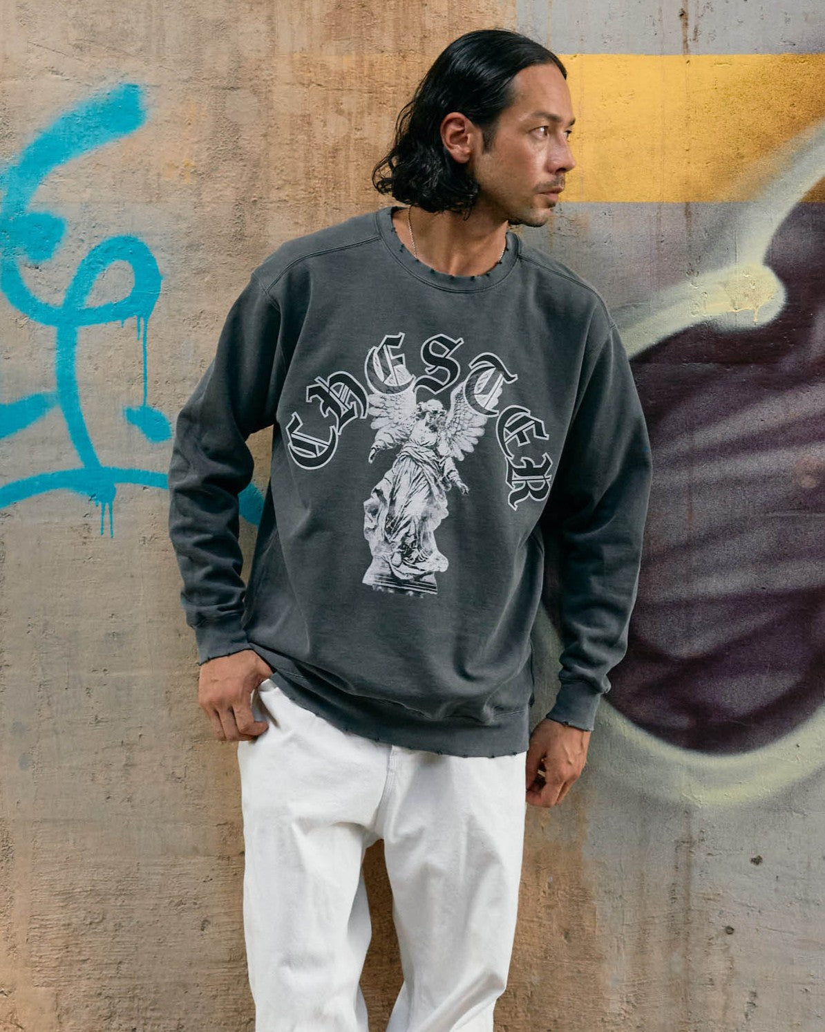 ピグメント後染デザインプリント クルーネックスウェット -Ozzy-【予約販売3月上旬~中旬入荷】