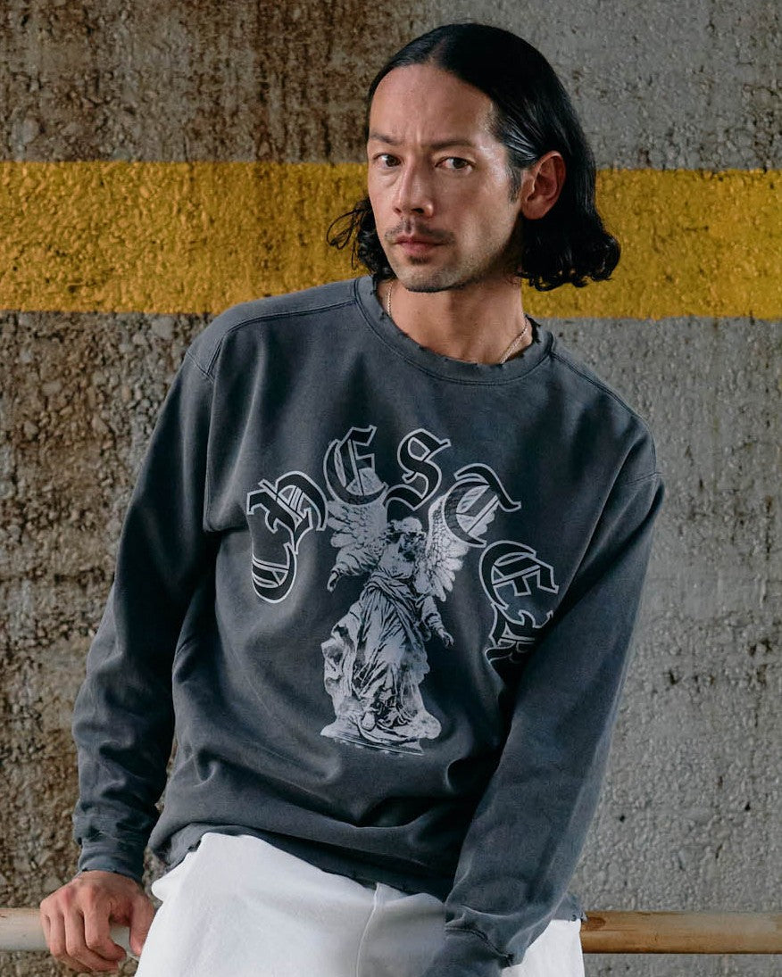 ピグメント後染デザインプリント クルーネックスウェット -Ozzy-【予約販売3月上旬~中旬入荷】