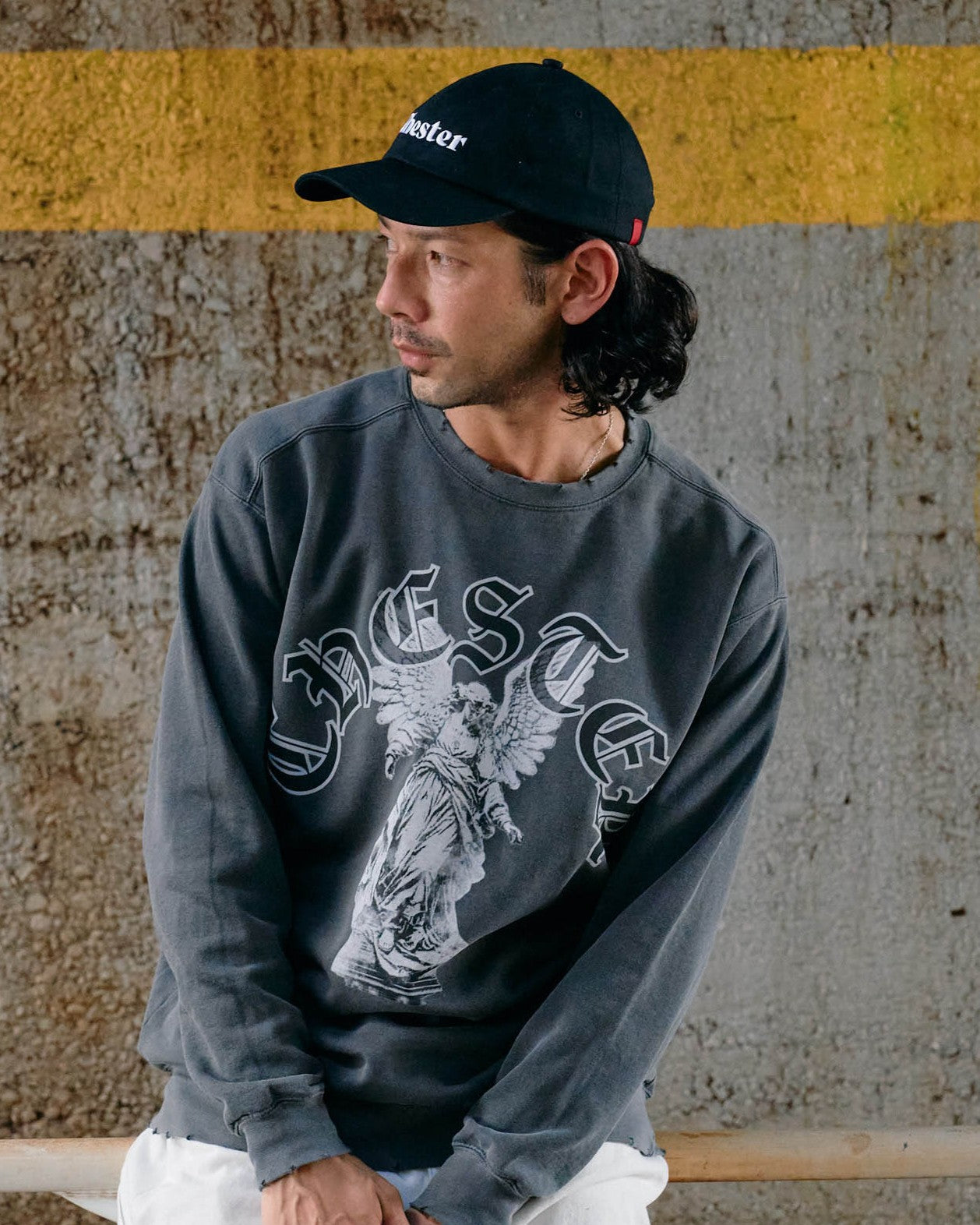 ピグメント後染デザインプリント クルーネックスウェット -Ozzy-【予約販売3月上旬~中旬入荷】