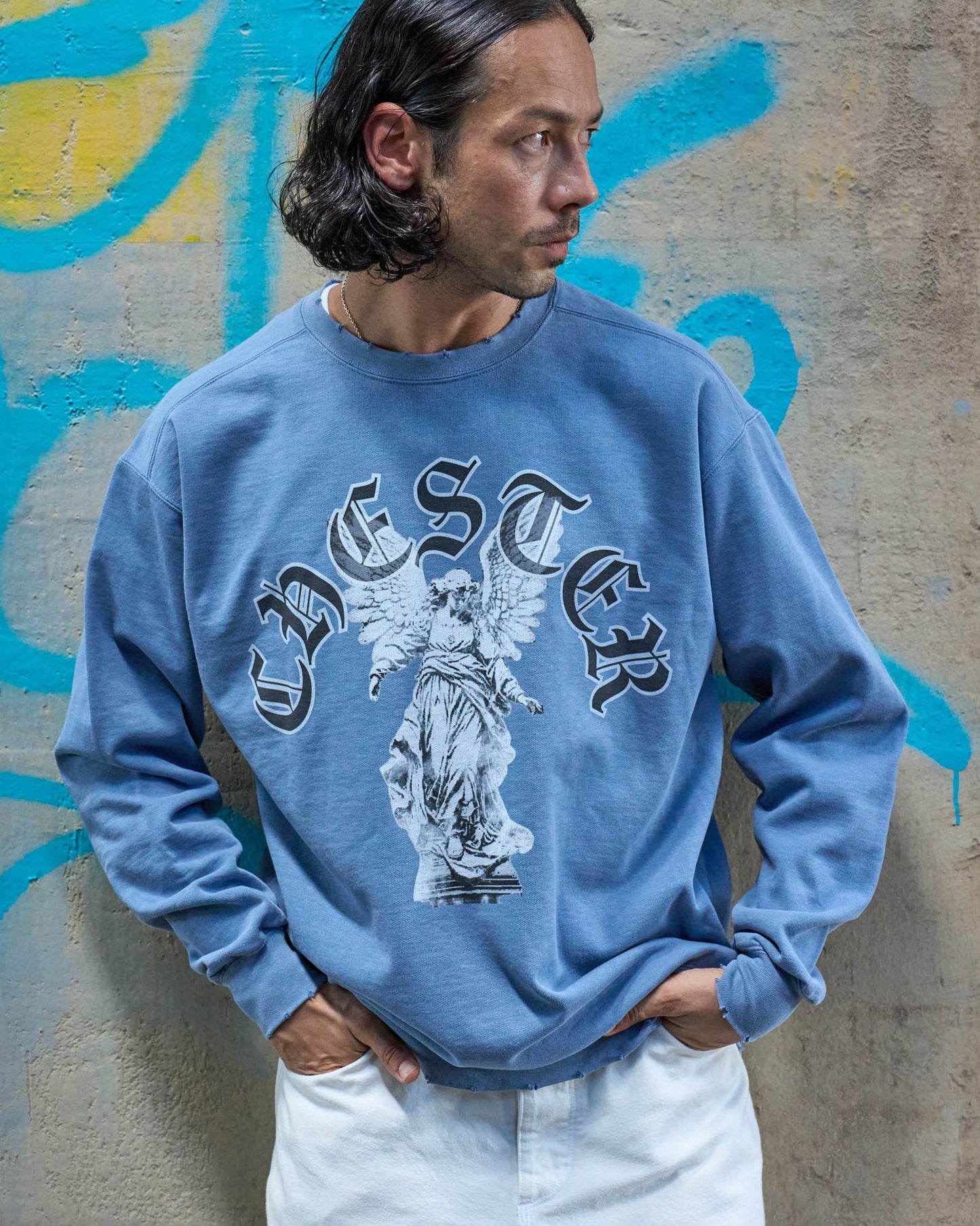 ピグメント後染デザインプリント クルーネックスウェット -Ozzy-【予約販売3月上旬~中旬入荷】