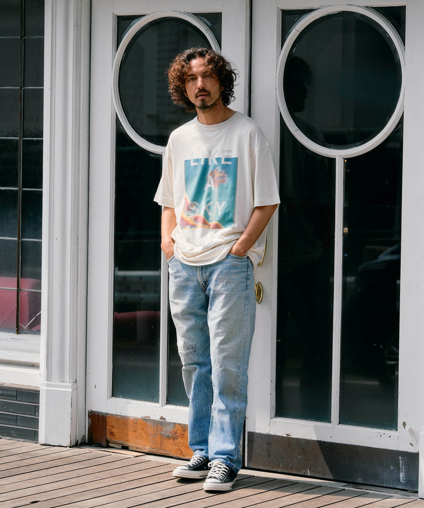 【予約販売7月初旬～中旬入荷】-Skylar-（ｽｶｲﾗｰ） "LIKE A SKY" レトロフォトプリントTシャツ