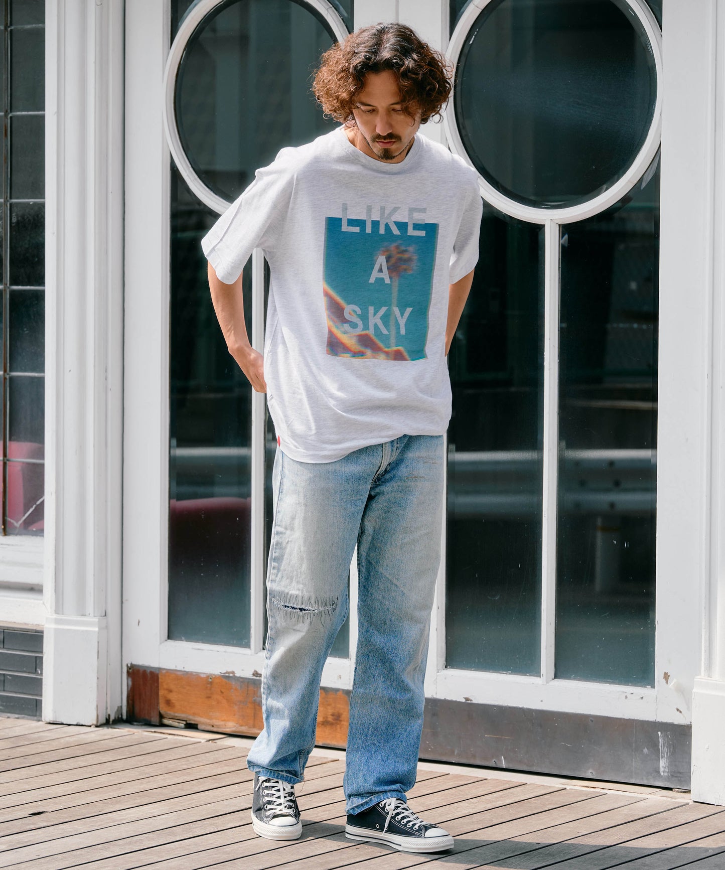 【予約販売7月初旬～中旬入荷】-Skylar-（ｽｶｲﾗｰ） "LIKE A SKY" レトロフォトプリントTシャツ