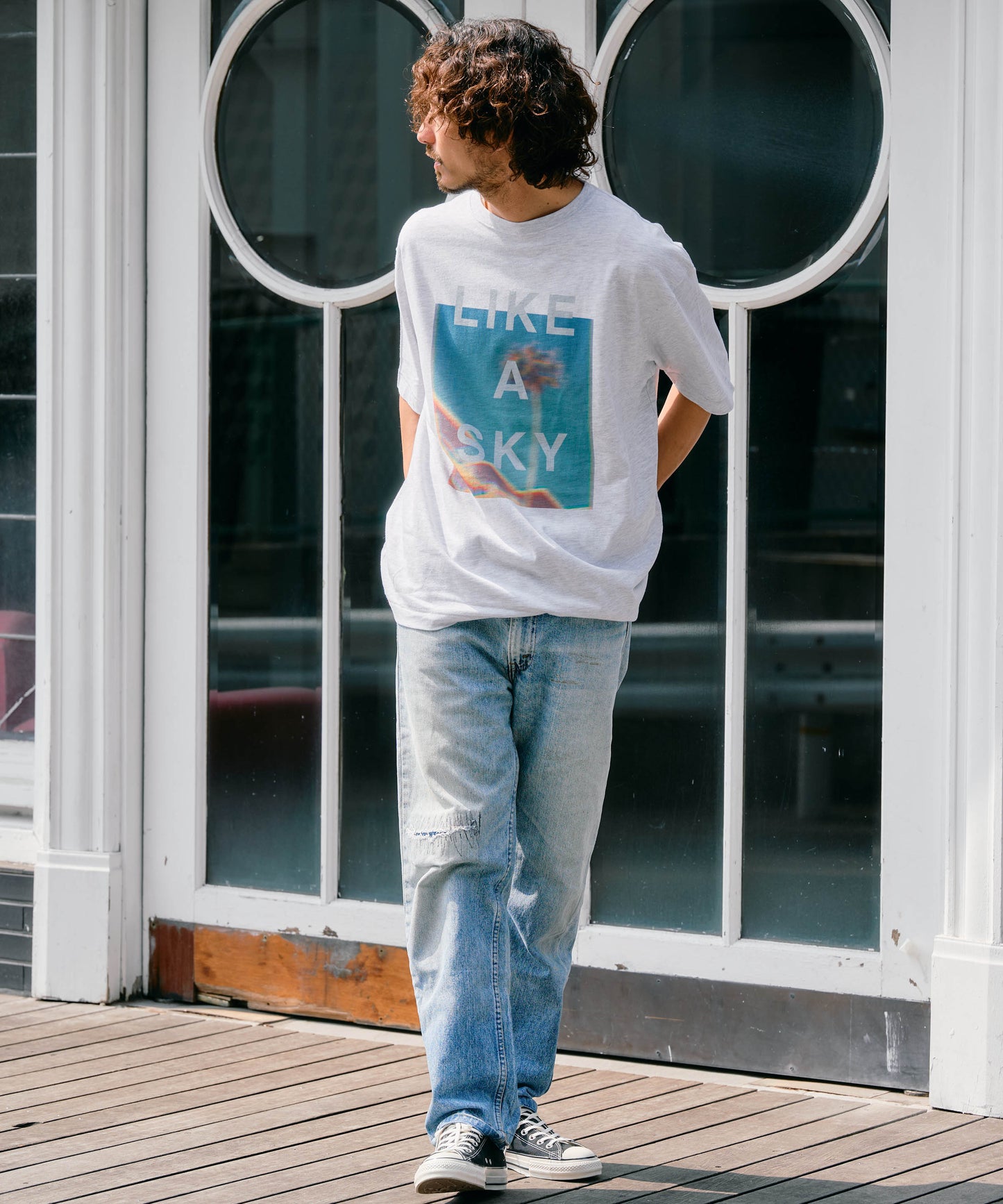 【予約販売7月初旬～中旬入荷】-Skylar-（ｽｶｲﾗｰ） "LIKE A SKY" レトロフォトプリントTシャツ