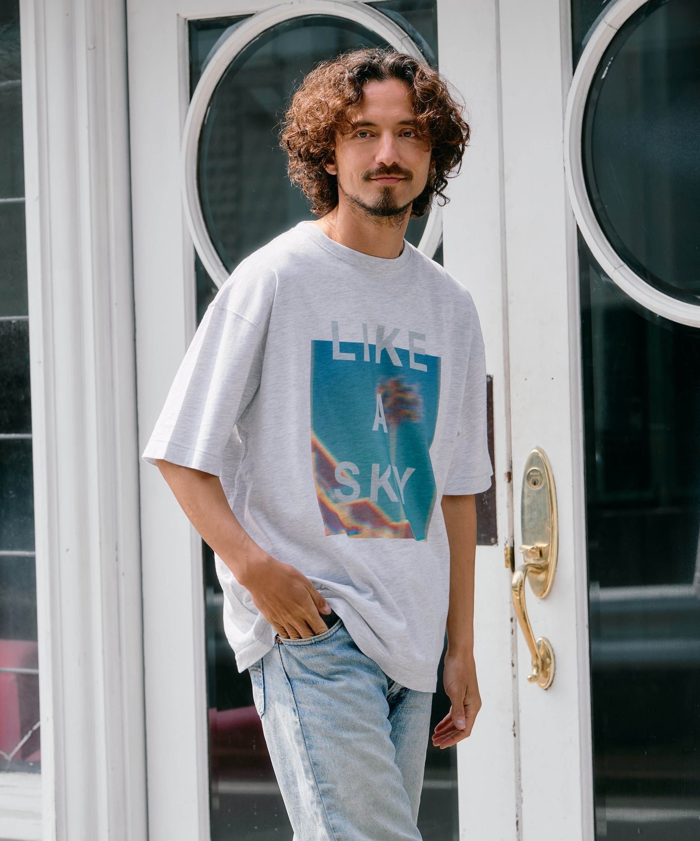 【予約販売7月初旬～中旬入荷】-Skylar-（ｽｶｲﾗｰ） "LIKE A SKY" レトロフォトプリントTシャツ