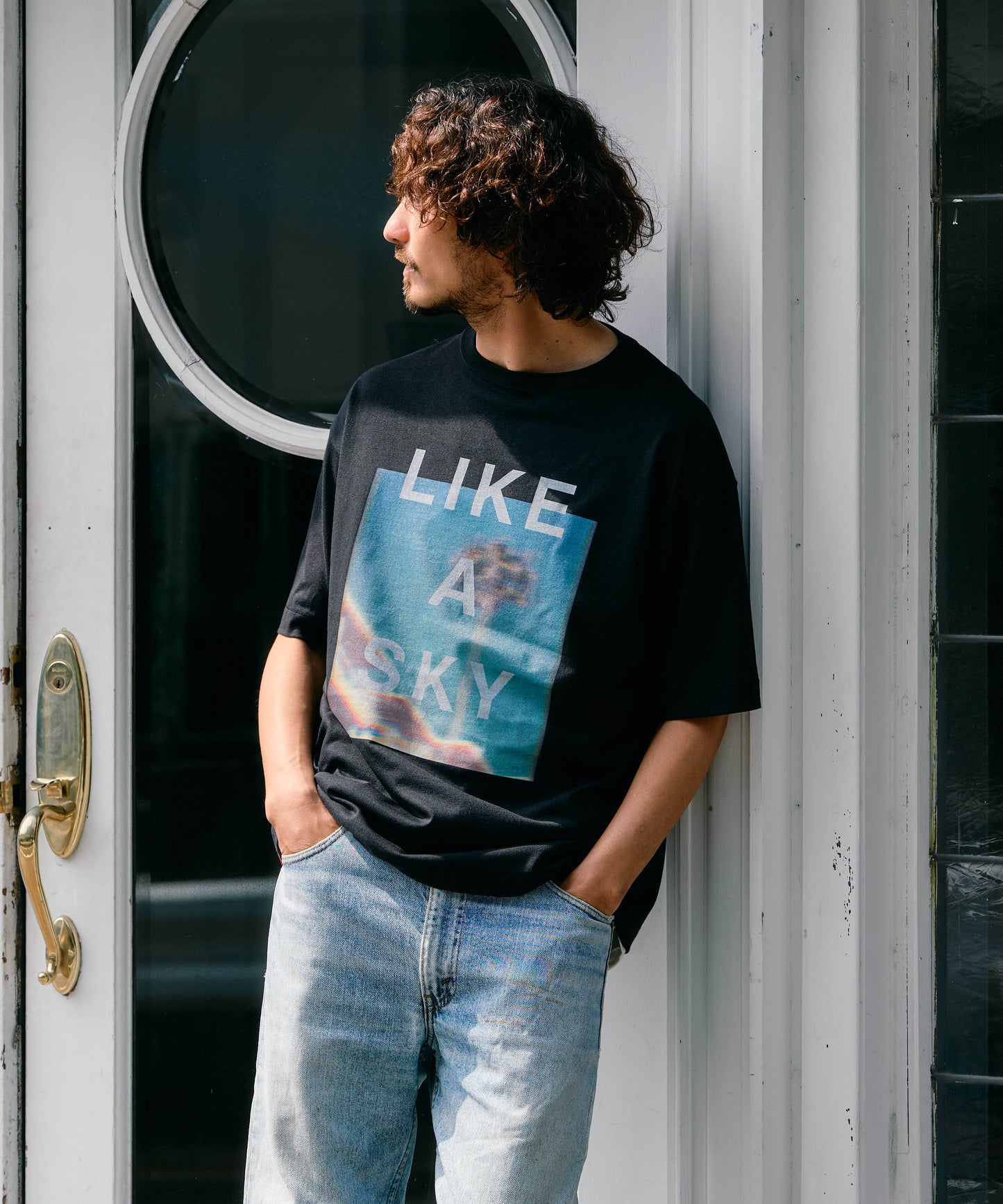 【予約販売7月初旬～中旬入荷】-Skylar-（ｽｶｲﾗｰ） "LIKE A SKY" レトロフォトプリントTシャツ