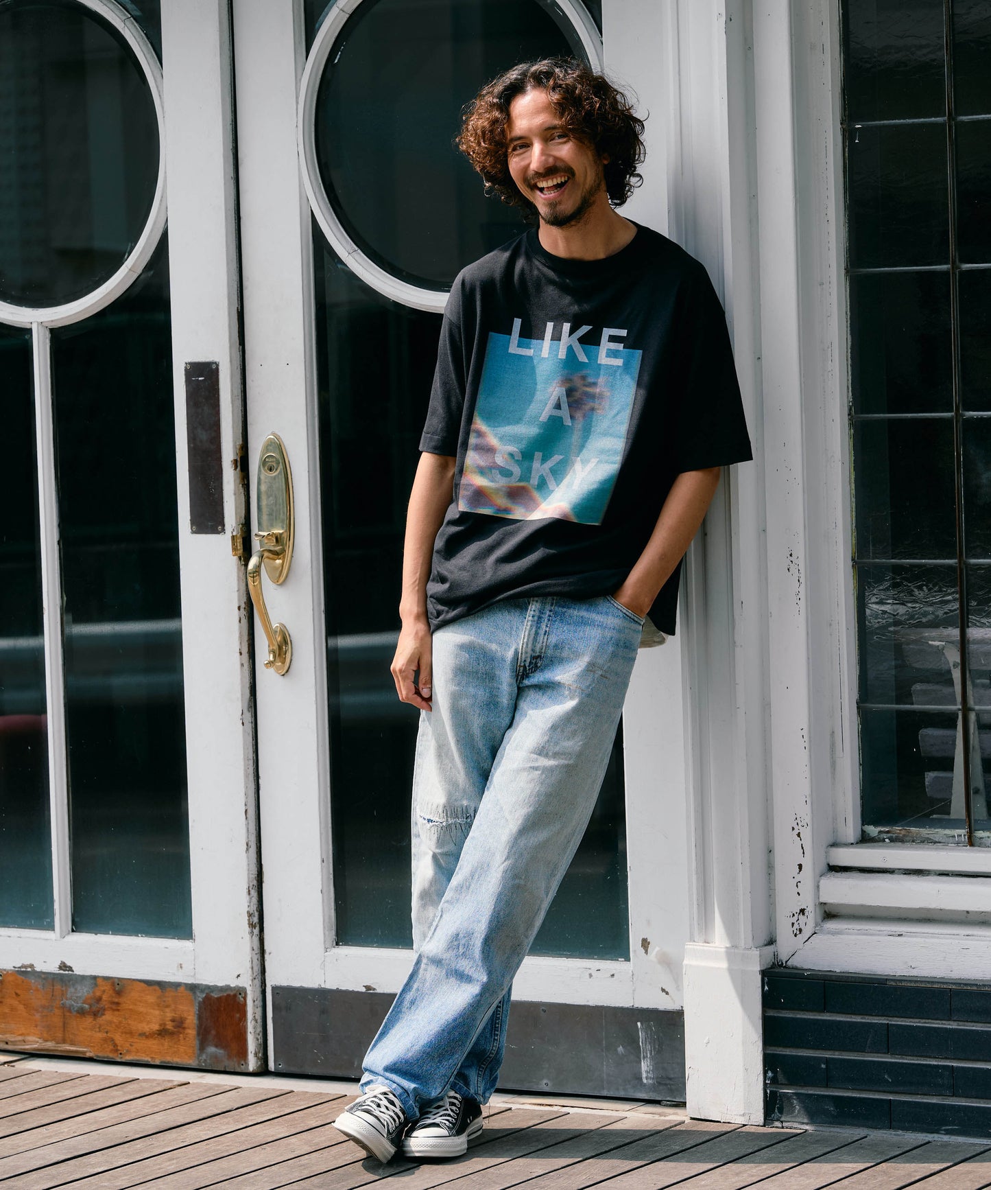 【予約販売7月初旬～中旬入荷】-Skylar-（ｽｶｲﾗｰ） "LIKE A SKY" レトロフォトプリントTシャツ