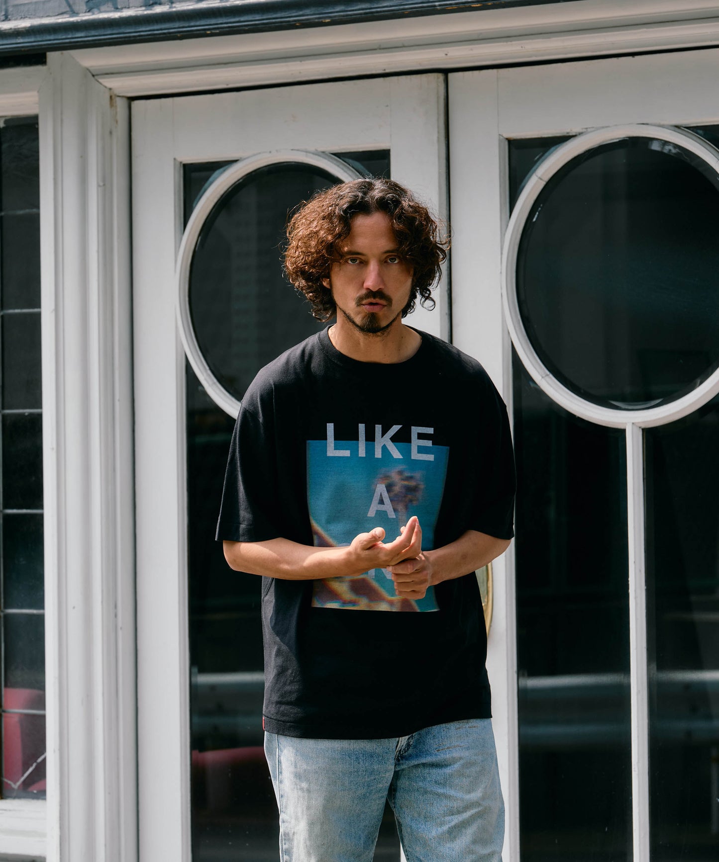 【予約販売7月初旬～中旬入荷】-Skylar-（ｽｶｲﾗｰ） "LIKE A SKY" レトロフォトプリントTシャツ