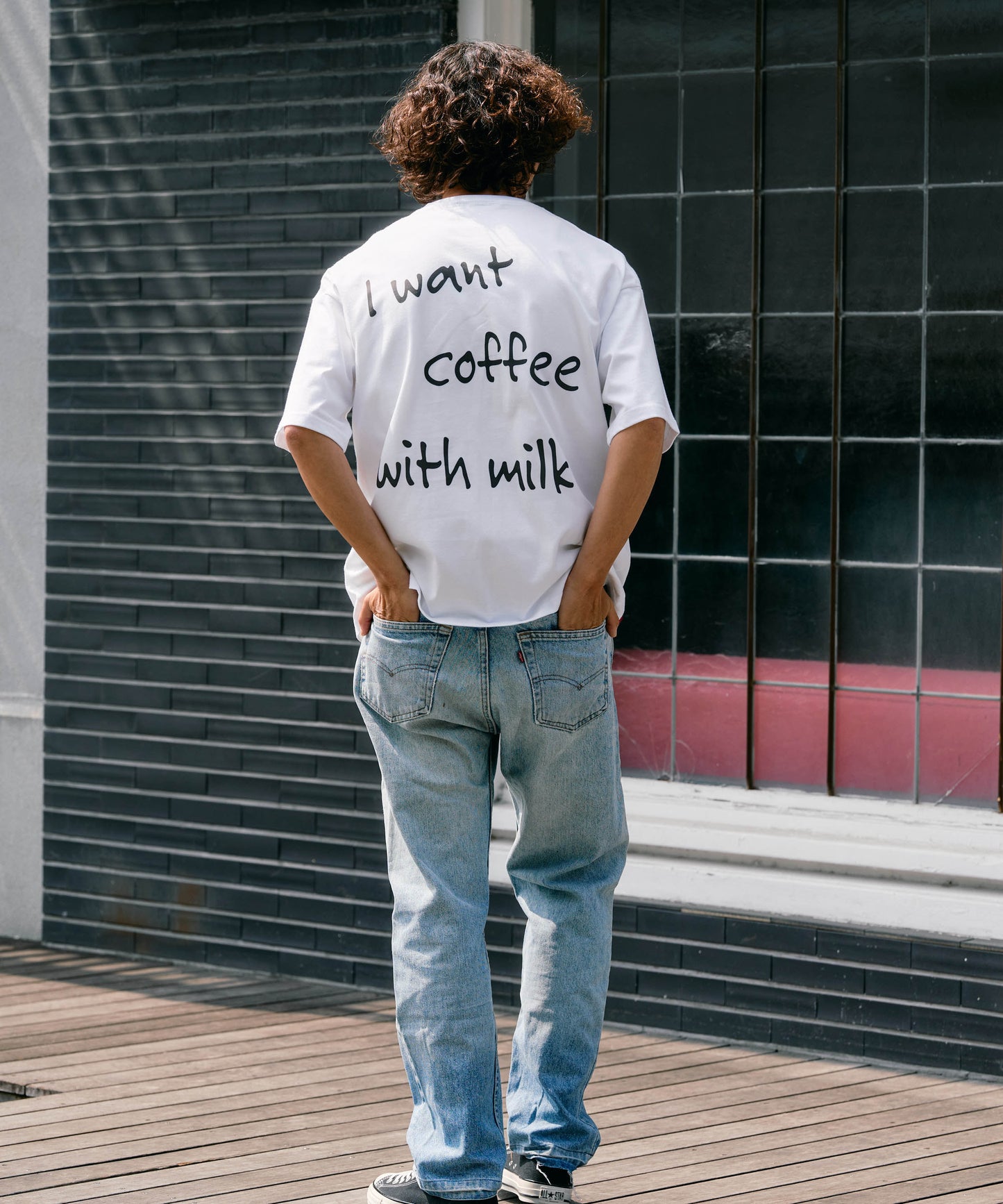 【予約販売7月初旬～中旬入荷】-Otis-(ｵｰﾃｨｽ） "VEG OUT" メッセージプリント Tシャツ