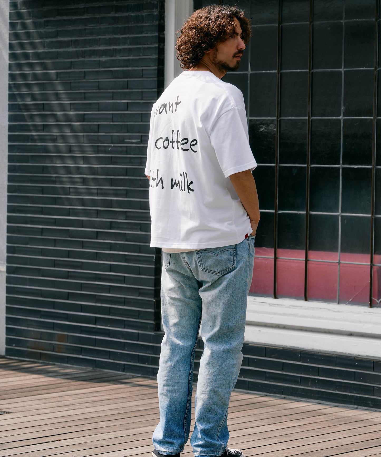 【予約販売7月初旬～中旬入荷】-Otis-(ｵｰﾃｨｽ） "VEG OUT" メッセージプリント Tシャツ