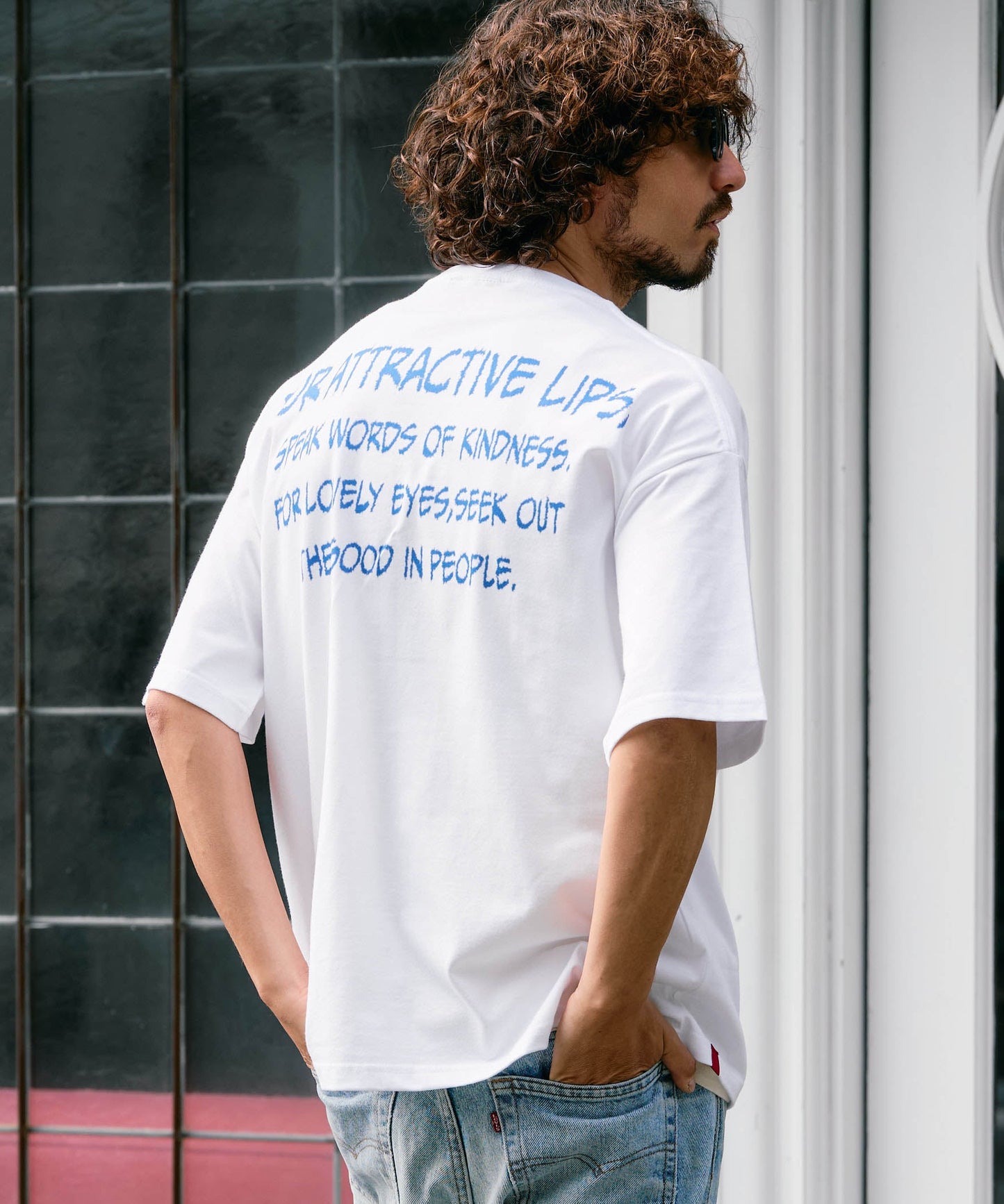 【予約販売7月初旬〜中旬入荷】-Libby-(ﾘﾋﾞｰ） ハーフトーン ポートレート＆メッセージプリント Tシャツ