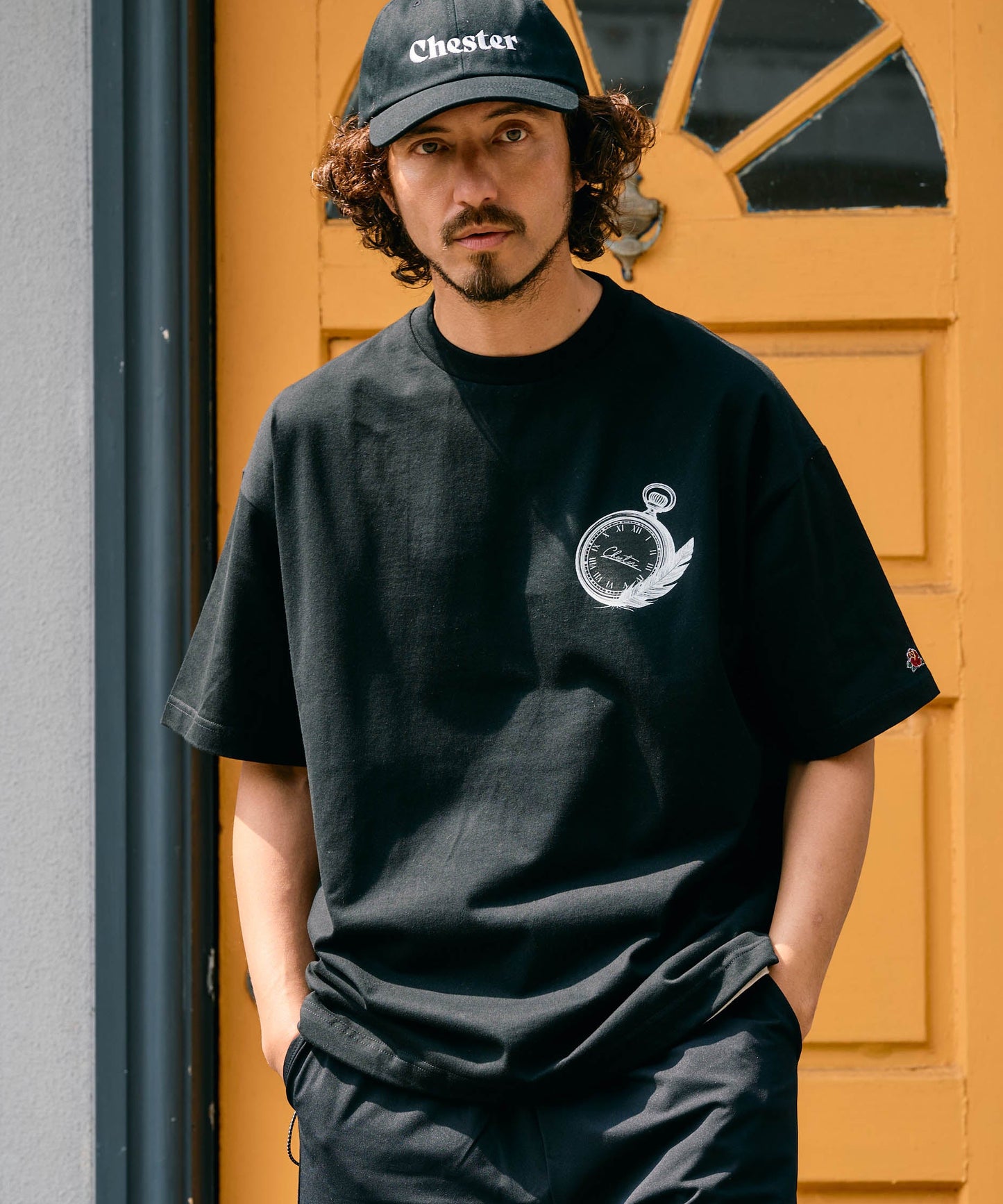 【予約販売7月初旬～中旬入荷】-Alice-(ｱﾘｽ)  アンティークウォッチ＆フェザー 裾ドローコード Tシャツ