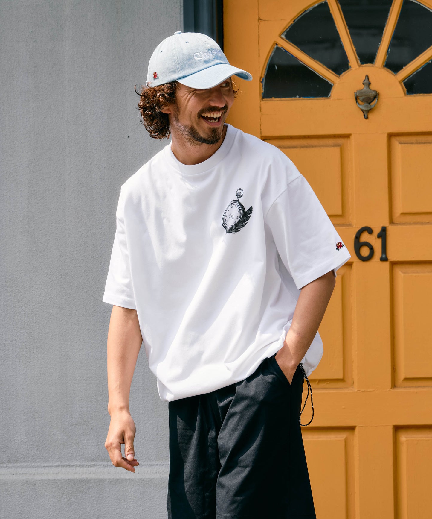 【予約販売7月初旬～中旬入荷】-Alice-(ｱﾘｽ)  アンティークウォッチ＆フェザー 裾ドローコード Tシャツ