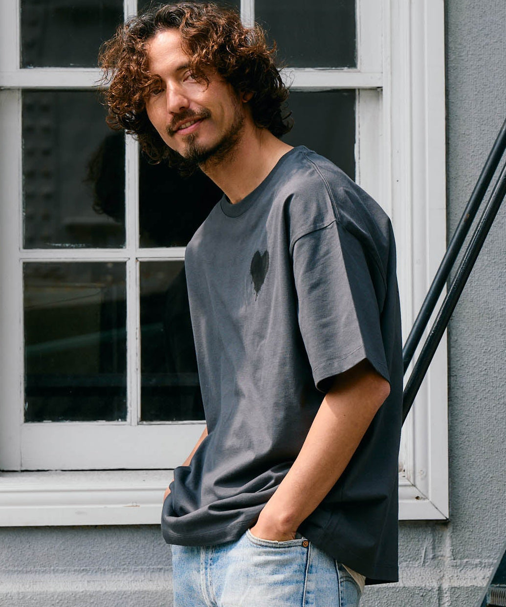 【予約販売7月初旬〜中旬入荷】 -Elio-（ｴﾘｵ）グランジハート バックプリント Tシャツ