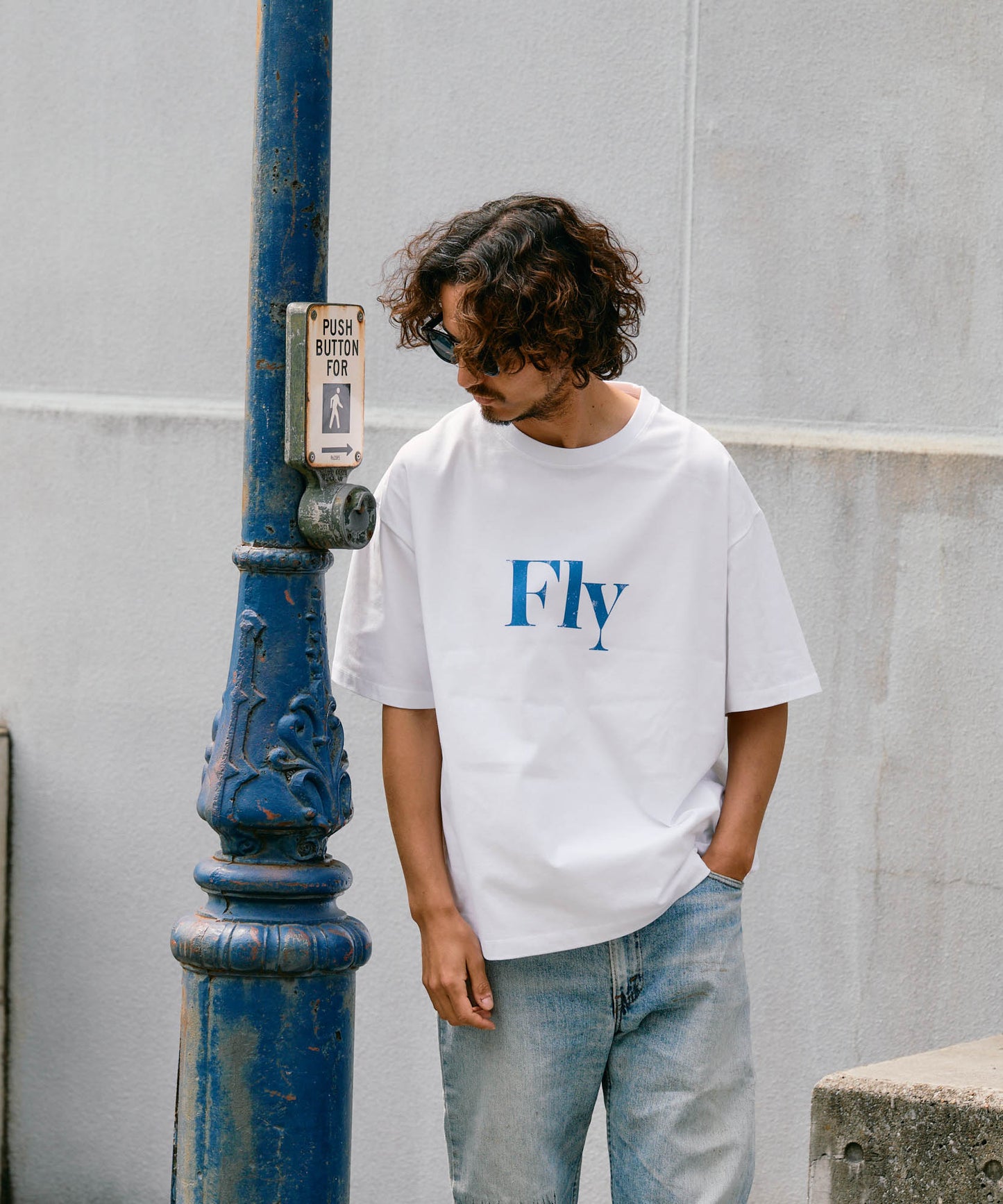 【予約販売7月初旬～中旬入荷】-Arlo Fly-（ｱｰﾛ･ﾌﾗｲ） "Fly & I Can" メッセージロゴ プリントTシャツ