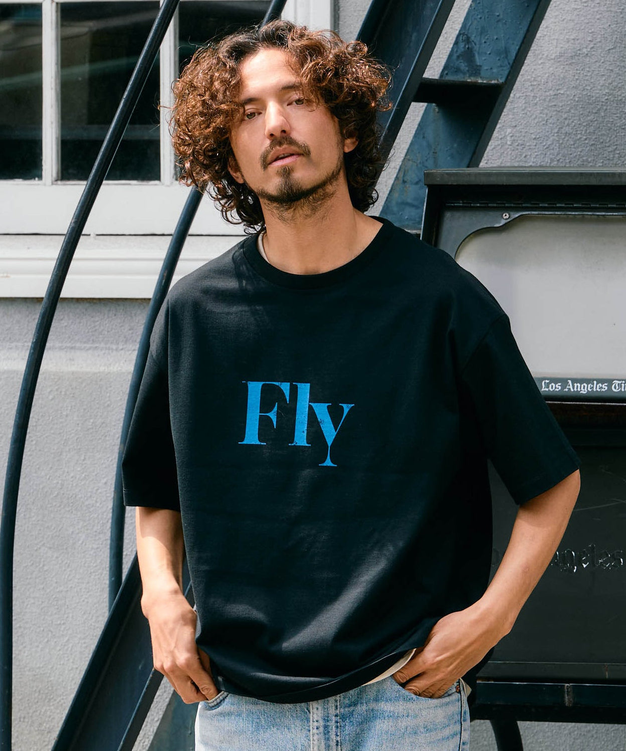 【予約販売7月初旬～中旬入荷】-Arlo Fly-（ｱｰﾛ･ﾌﾗｲ） "Fly & I Can" メッセージロゴ プリントTシャツ