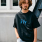 【予約販売7月初旬～中旬入荷】-Arlo Fly-（ｱｰﾛ･ﾌﾗｲ） "Fly & I Can" メッセージロゴ プリントTシャツ