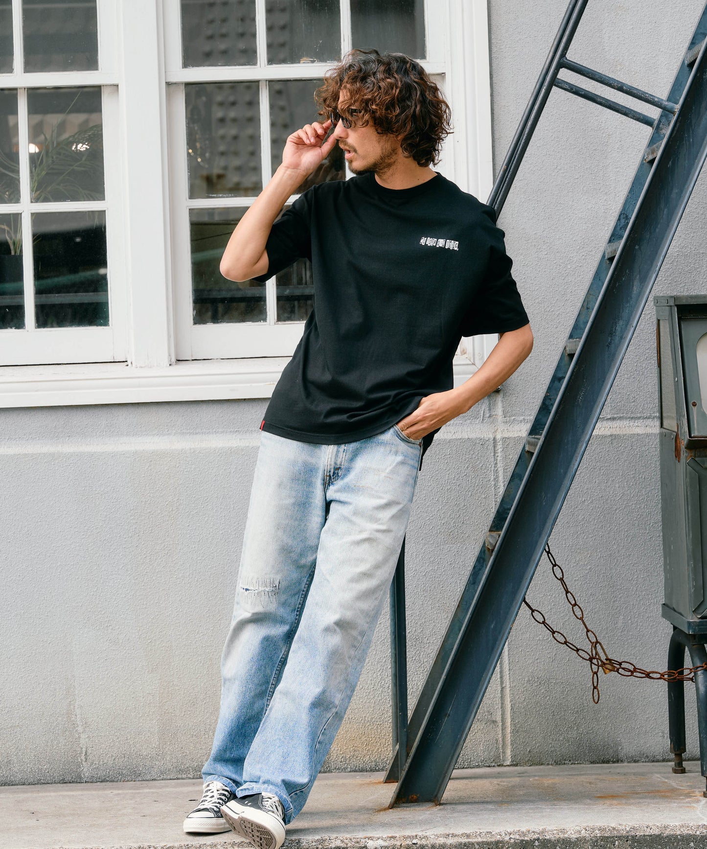 【予約販売7月中旬～下旬入荷】-Alex-(ｱﾚｯｸｽ) "do your own thing" ディストーションチェッカー バックプリントTシャツ