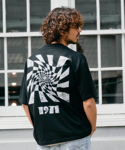 【予約販売7月中旬～下旬入荷】-Alex-(ｱﾚｯｸｽ) "do your own thing" ディストーションチェッカー バックプリントTシャツ
