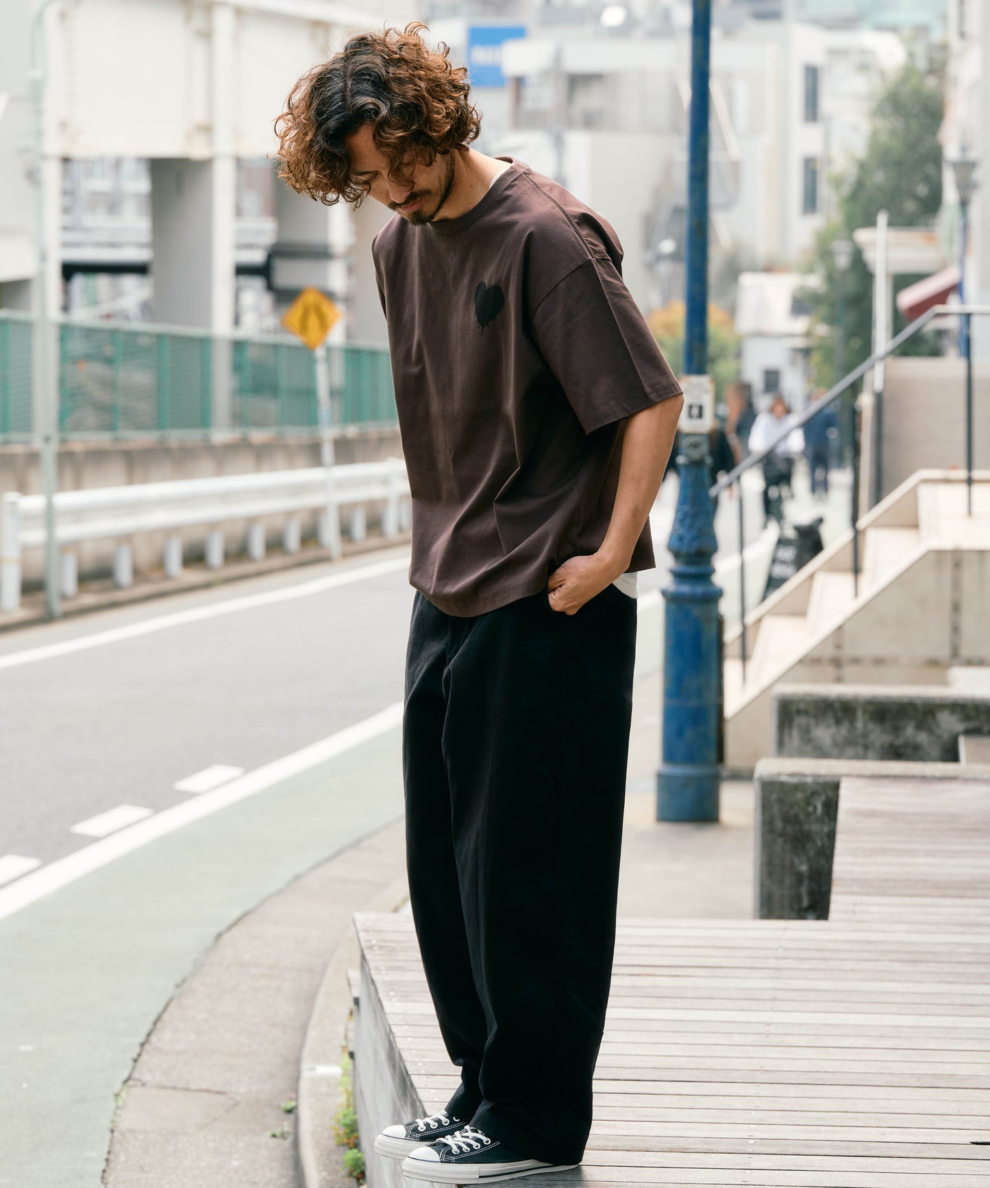 【予約販売7月初旬〜中旬入荷】 -Elio-（ｴﾘｵ）グランジハート バックプリント Tシャツ