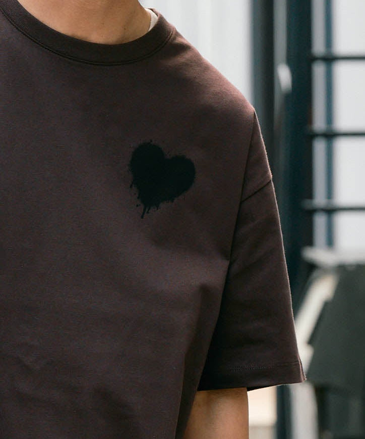 【予約販売7月初旬〜中旬入荷】 -Elio-（ｴﾘｵ）グランジハート バックプリント Tシャツ