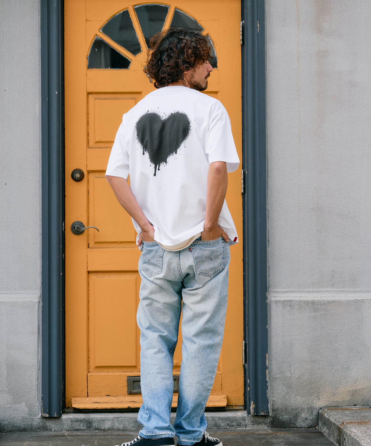【予約販売7月初旬〜中旬入荷】 -Elio-（ｴﾘｵ）グランジハート バックプリント Tシャツ