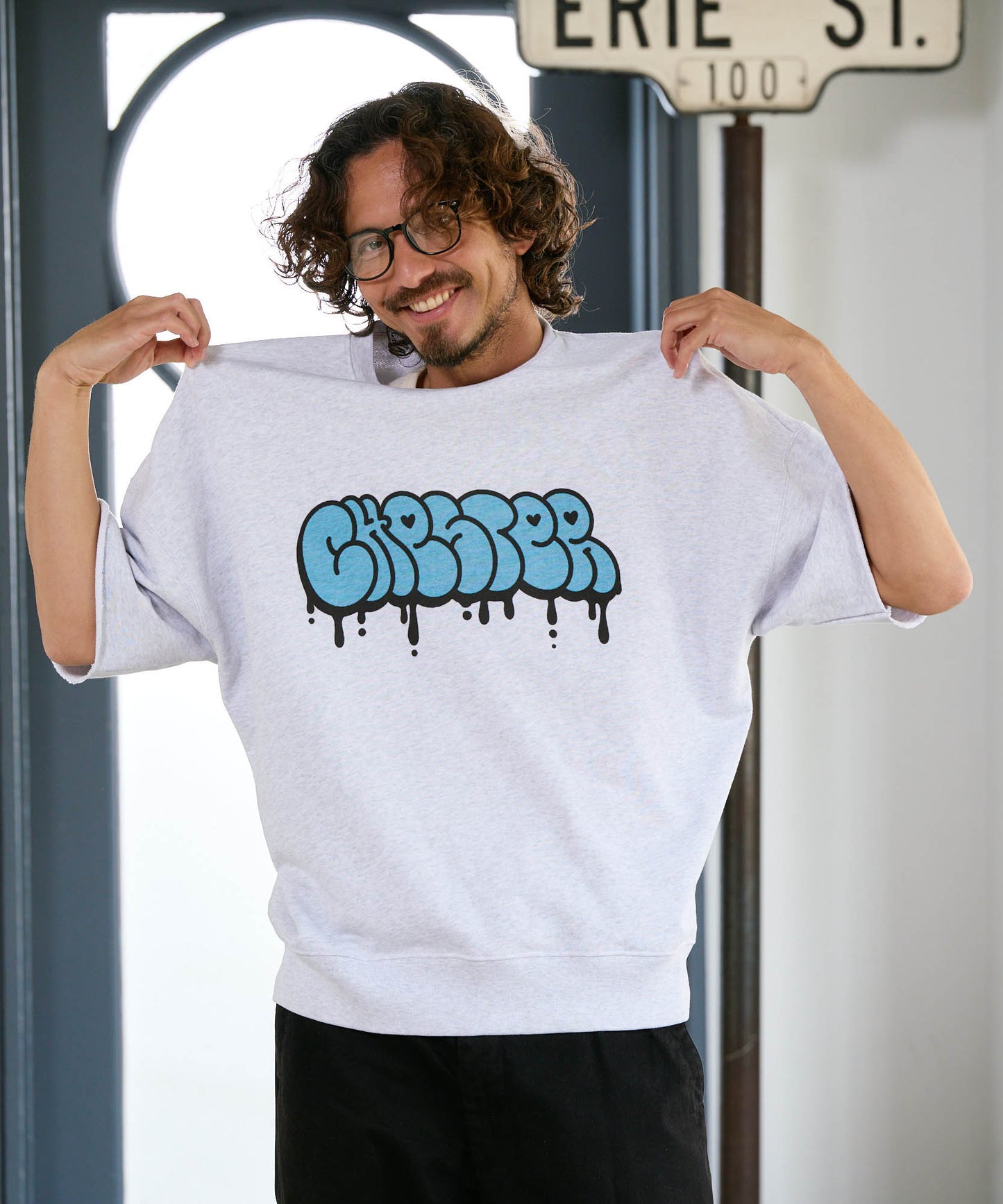 【予約販売7月初旬～中旬入荷】-Finn-(ﾌｨﾝ)  グラフィティロゴ カットオフ ハーフスリーブスウェット