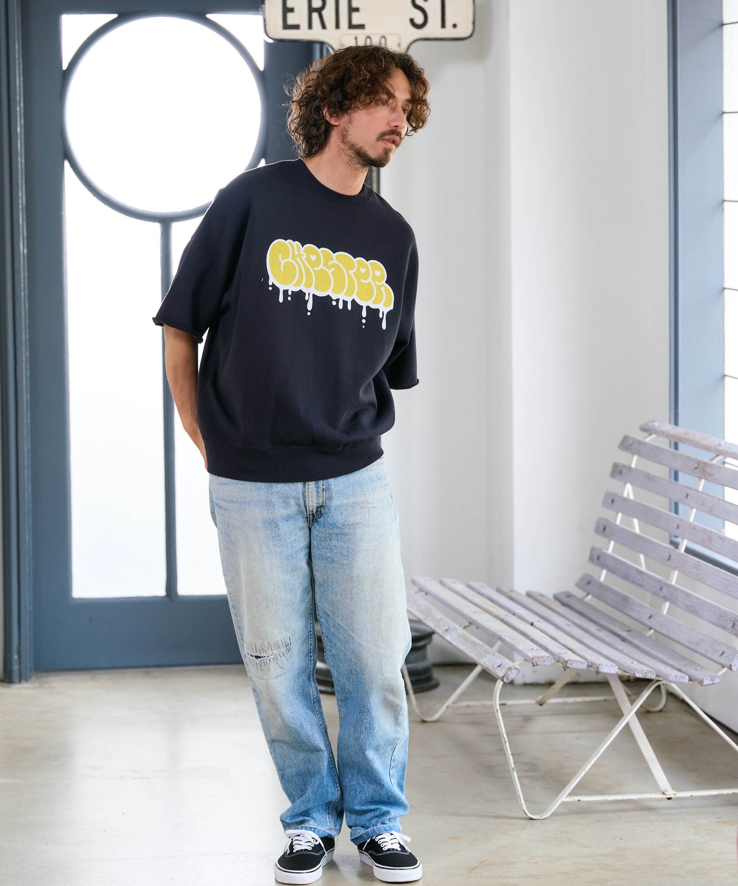 【予約販売7月初旬～中旬入荷】-Finn-(ﾌｨﾝ)  グラフィティロゴ カットオフ ハーフスリーブスウェット