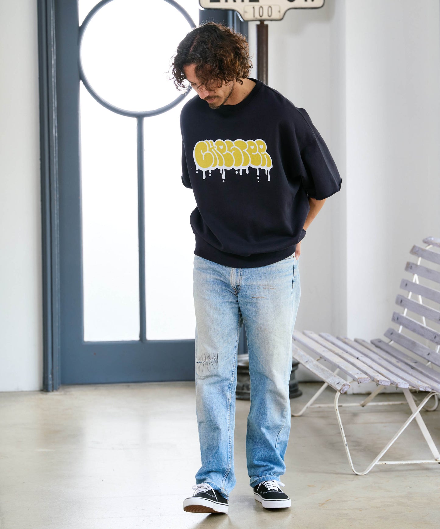 【予約販売7月初旬～中旬入荷】-Finn-(ﾌｨﾝ)  グラフィティロゴ カットオフ ハーフスリーブスウェット