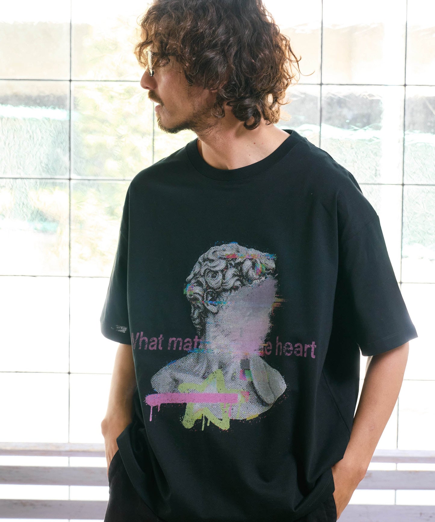 【予約販売7月初旬～中旬入荷】-Adonis-(ｱﾄﾞﾆｽ） アートグラフィック プリントTシャツ