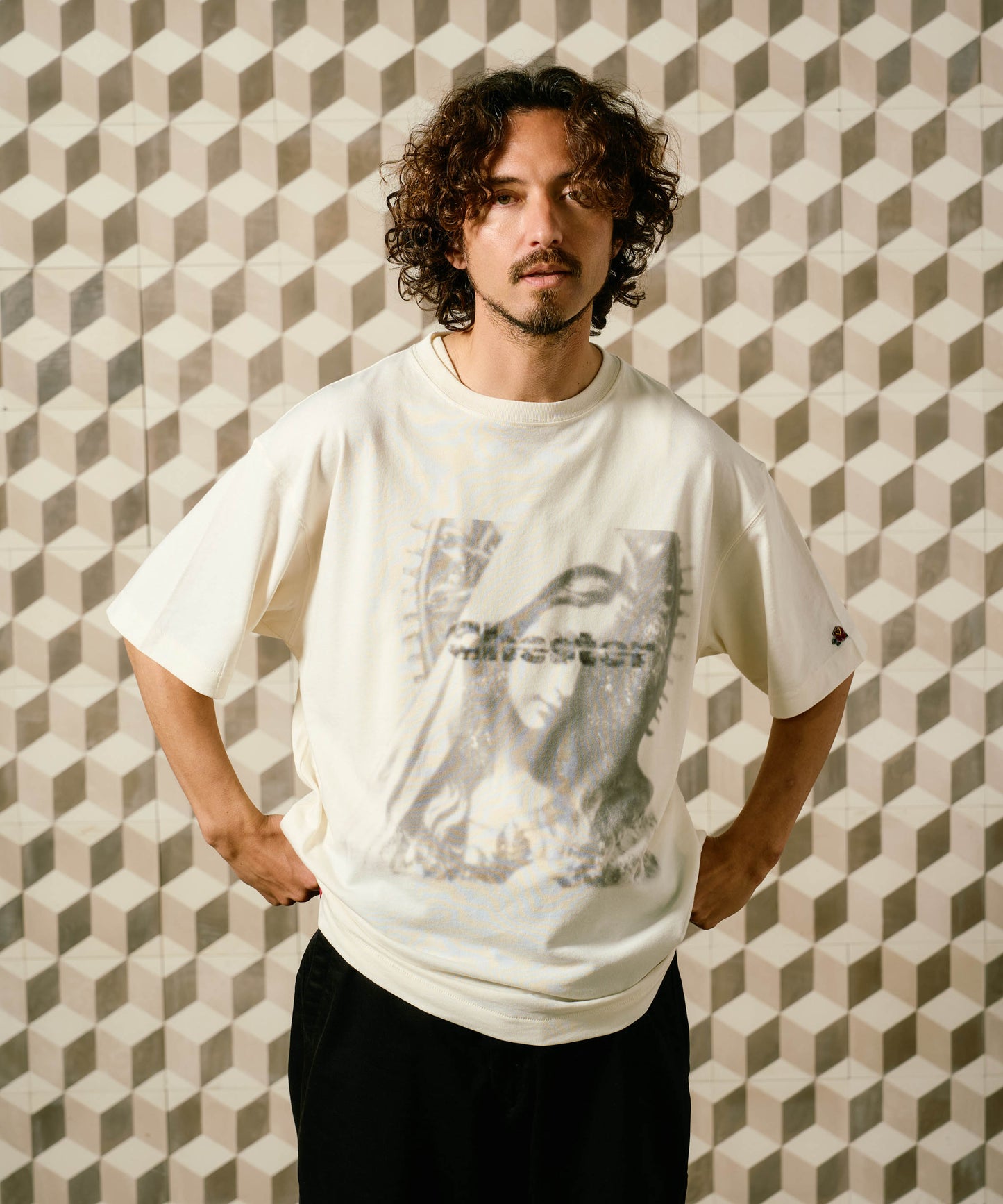 【予約販売7月中旬～下旬入荷】 -Maria-(ﾏﾘｱ) マリアグラフィック＆ローズワッペン ヴィンテージTシャツ -Maria-