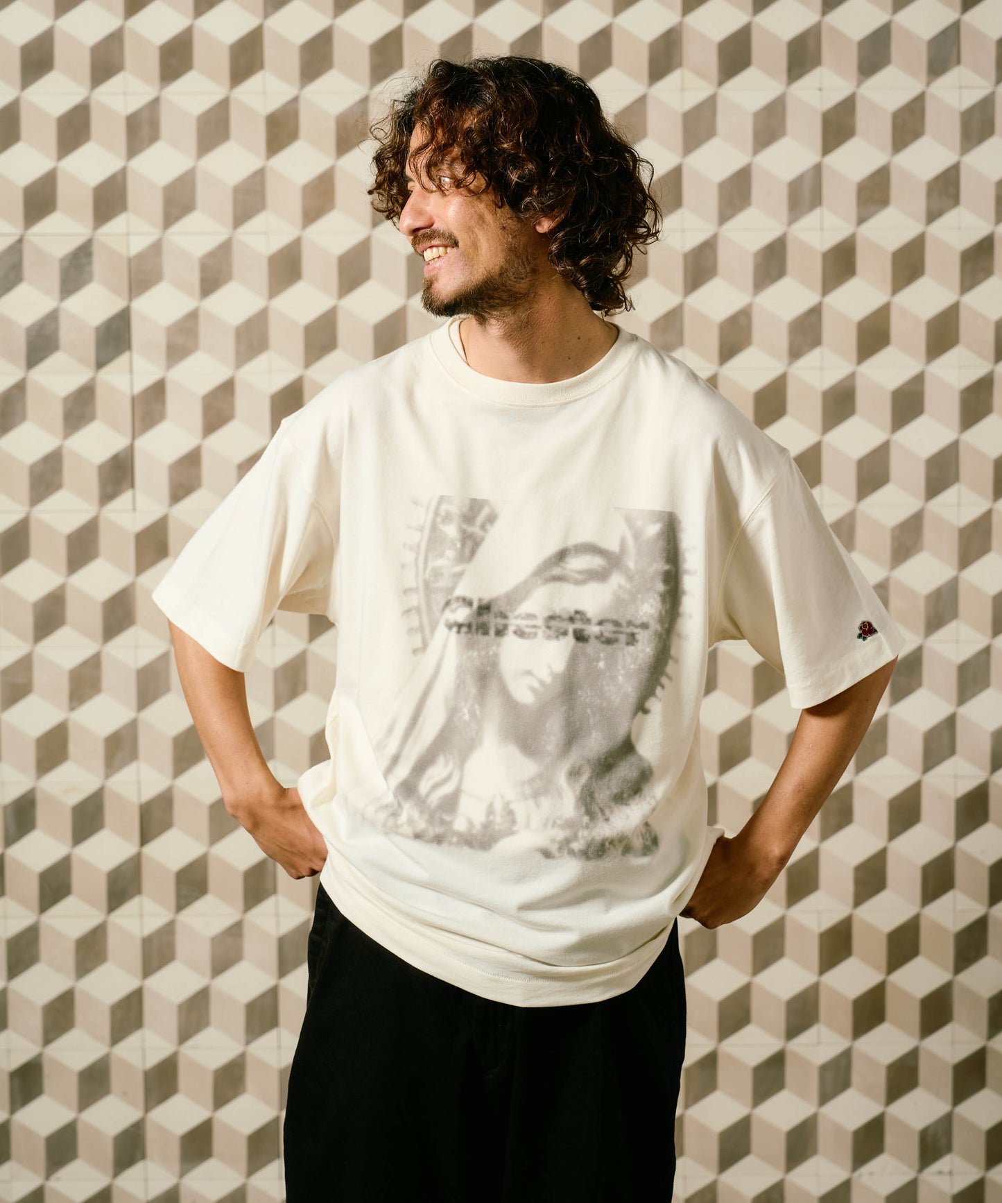 【予約販売7月中旬～下旬入荷】 -Maria-(ﾏﾘｱ) マリアグラフィック＆ローズワッペン ヴィンテージTシャツ -Maria-