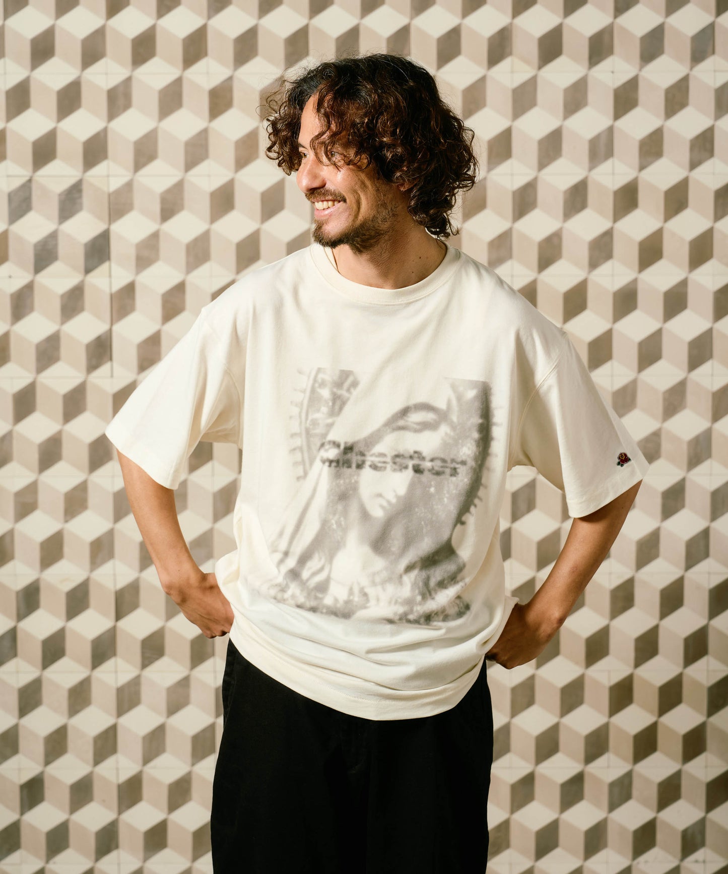 【予約販売7月中旬～下旬入荷】 -Maria-(ﾏﾘｱ) マリアグラフィック＆ローズワッペン ヴィンテージTシャツ -Maria-