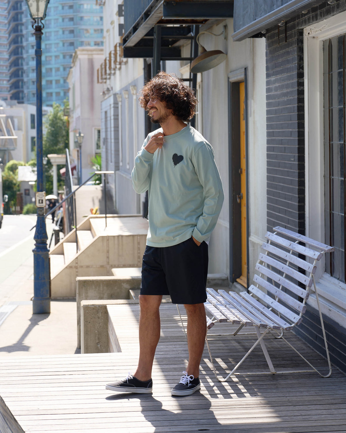 【Cary（ｷｬﾘｰ）】グランジハートロングスリーブTシャツ