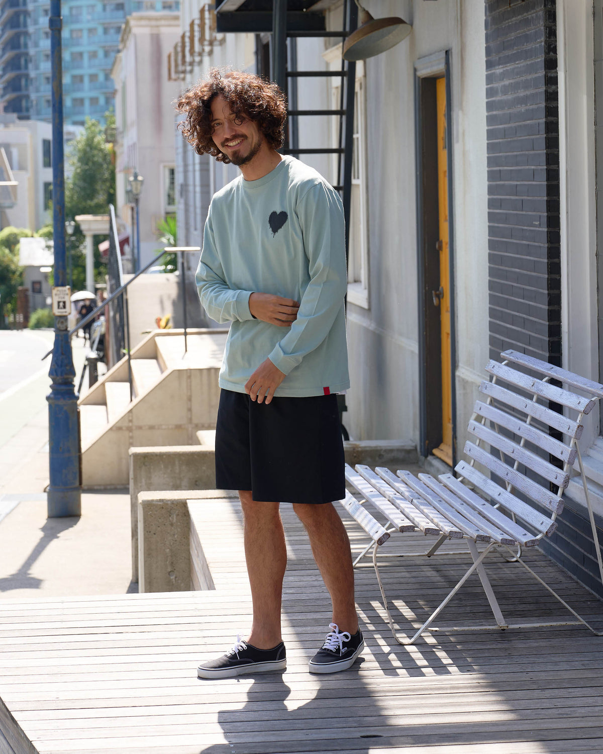 【Cary（ｷｬﾘｰ）】グランジハートロングスリーブTシャツ