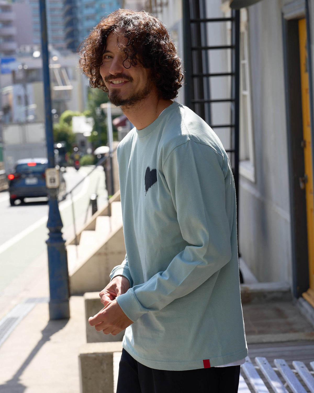 【Cary（ｷｬﾘｰ）】グランジハートロングスリーブTシャツ