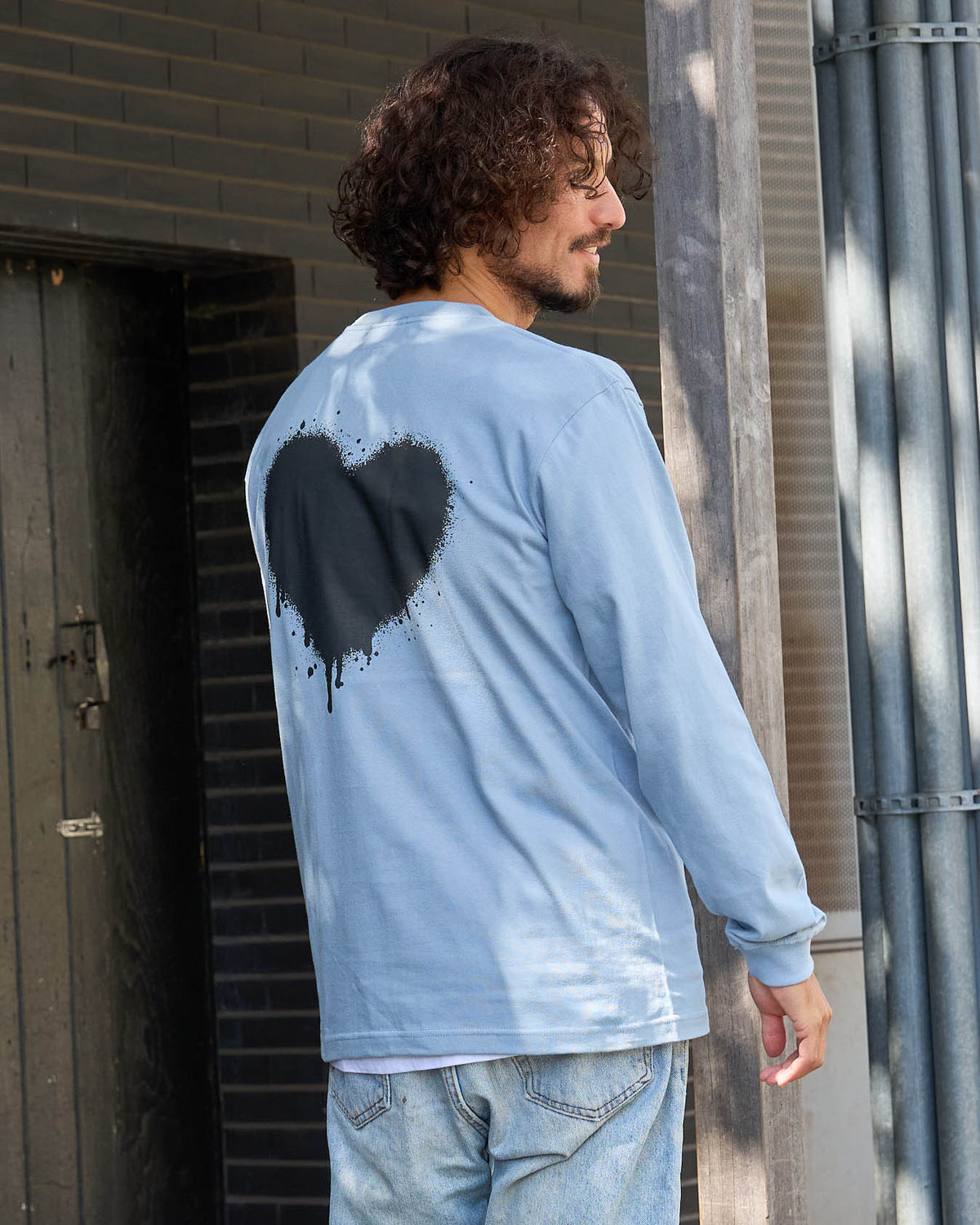 【Cary（ｷｬﾘｰ）】グランジハートロングスリーブTシャツ
