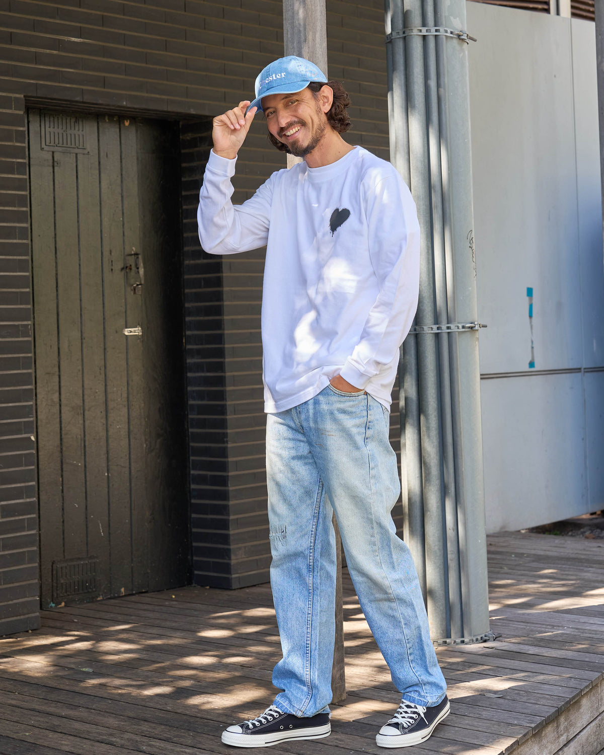 【Cary（ｷｬﾘｰ）】グランジハートロングスリーブTシャツ
