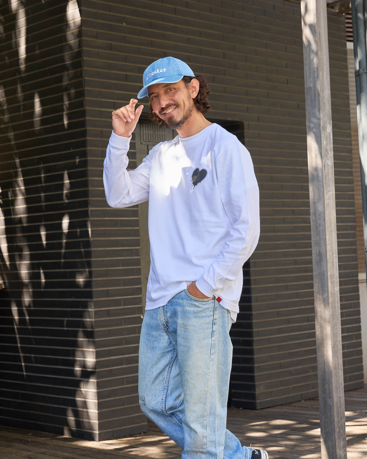 【Cary（ｷｬﾘｰ）】グランジハートロングスリーブTシャツ