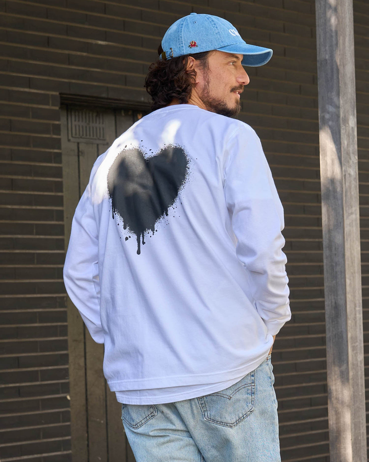 【Cary（ｷｬﾘｰ）】グランジハートロングスリーブTシャツ