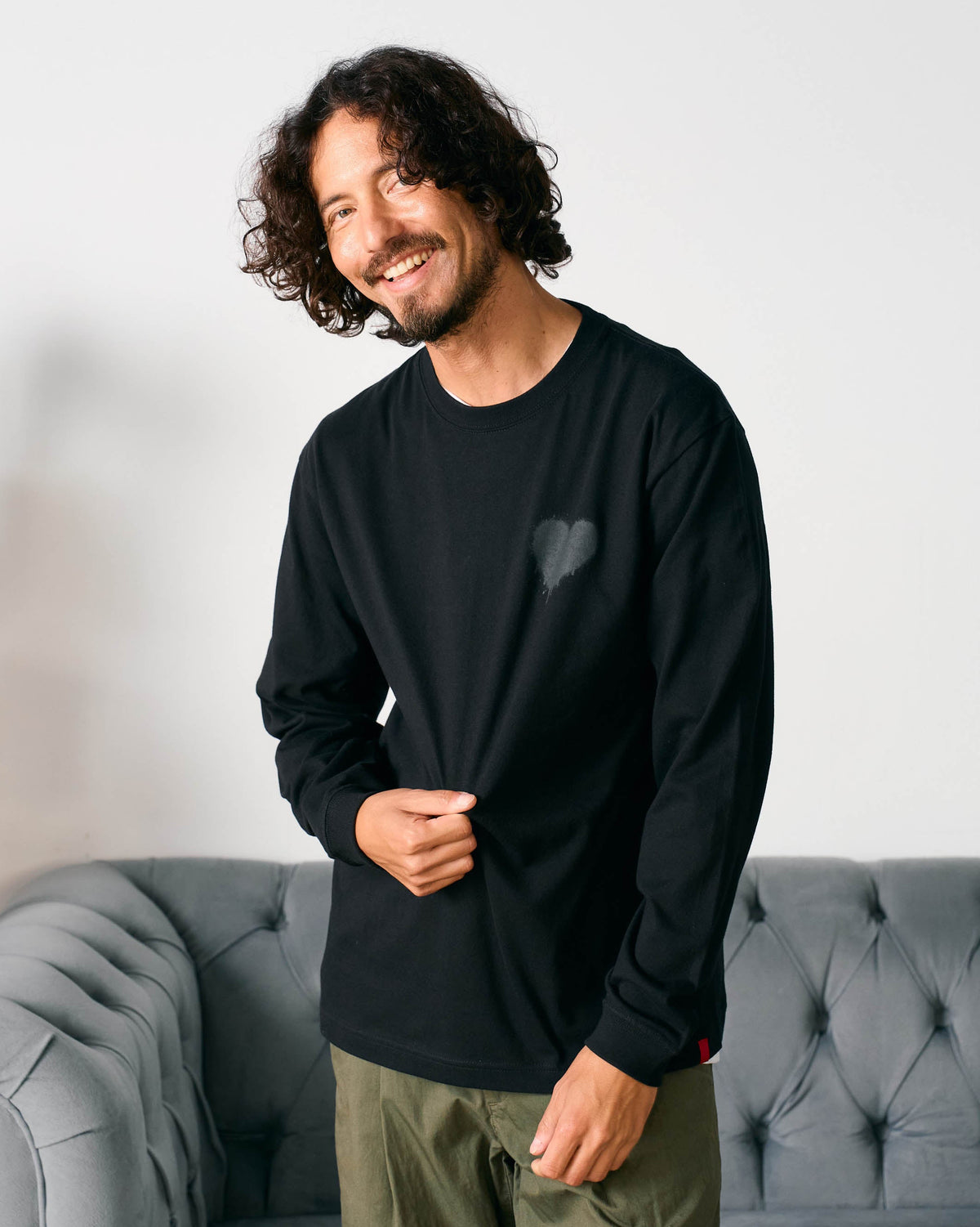 【Cary（ｷｬﾘｰ）】グランジハートロングスリーブTシャツ