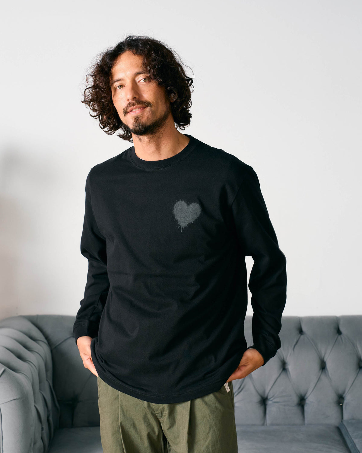 【Cary（ｷｬﾘｰ）】グランジハートロングスリーブTシャツ