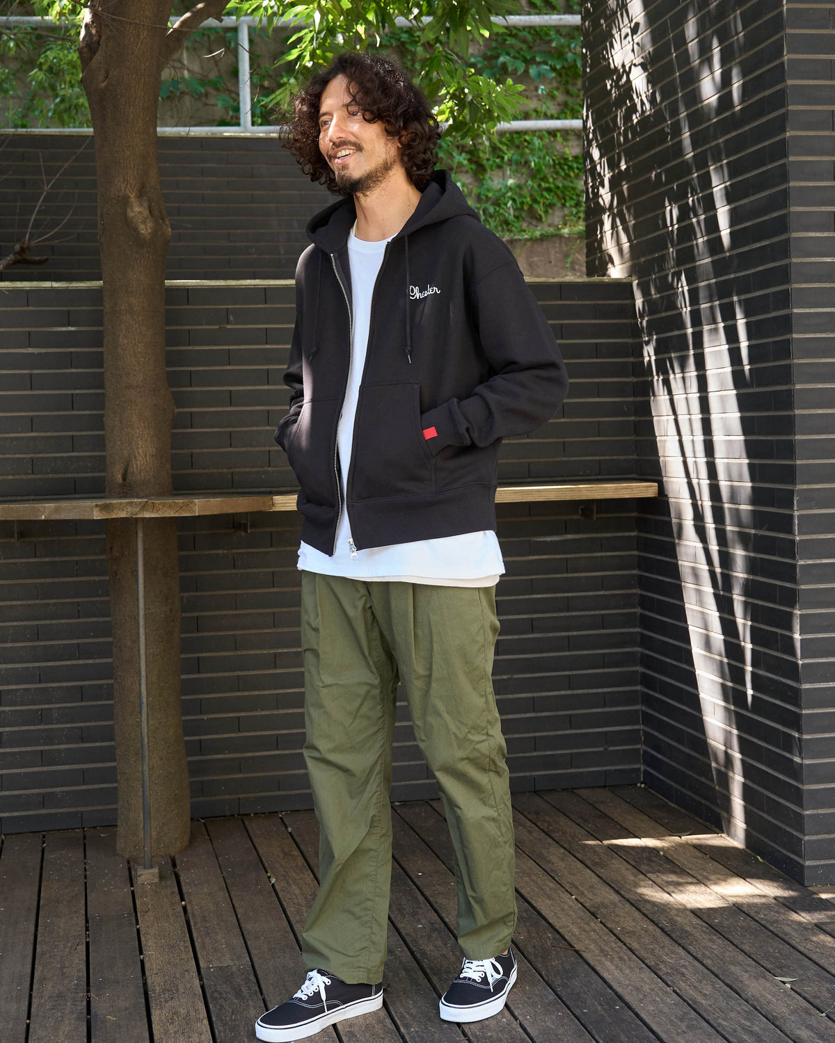 【Rowan(ﾛｰﾜﾝ)】グランジバンダナ プリント ZIPUP パーカー