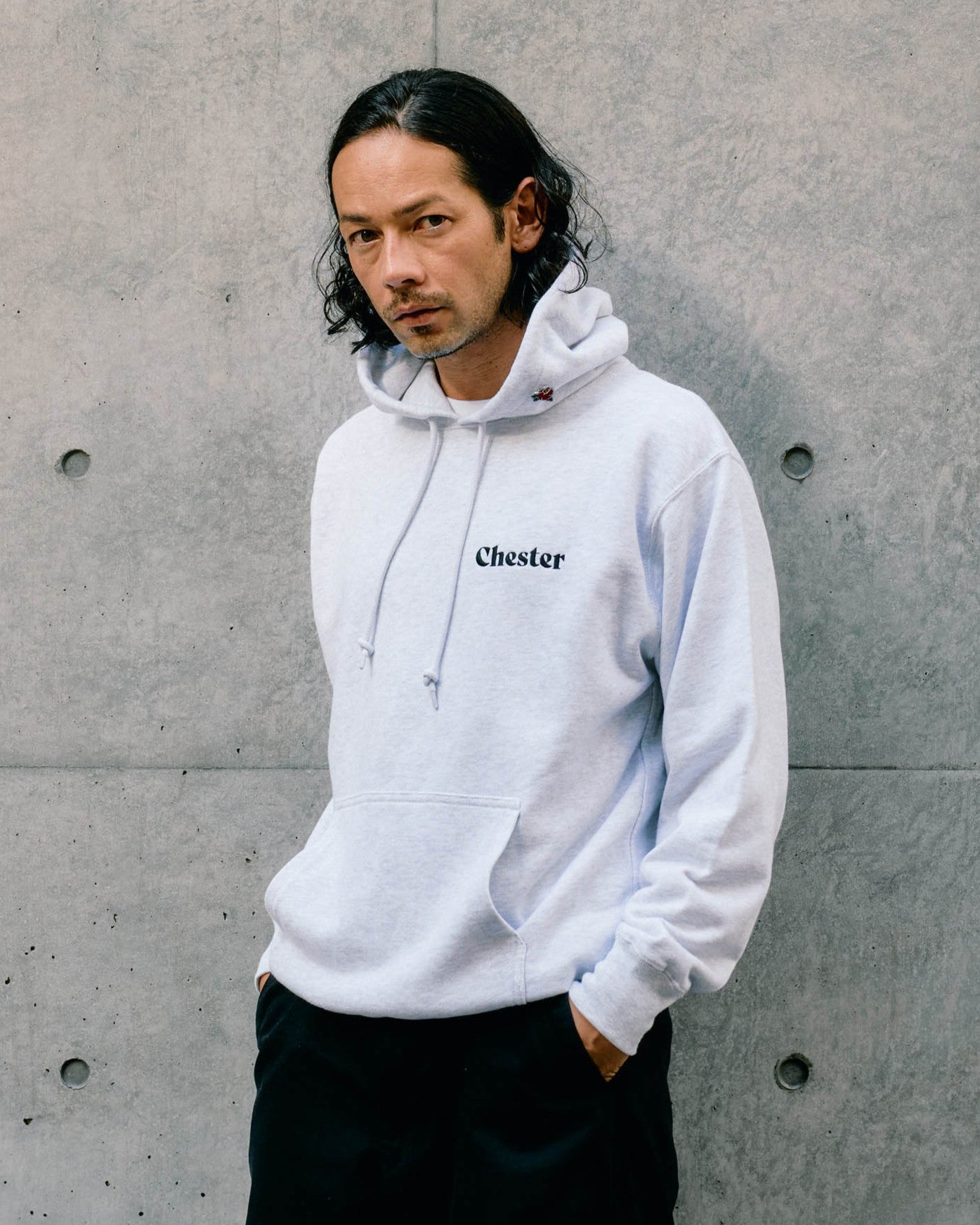 ロゴ刺繍 プルオーバーパーカー -Mikie-【予約販売2月上旬～中旬入荷