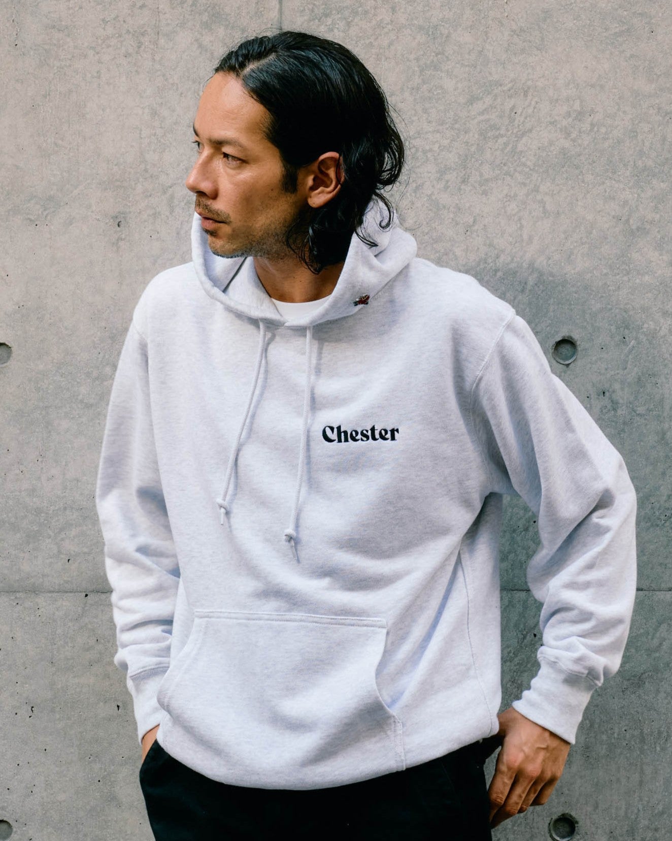 ロゴ刺繍 プルオーバーパーカー -Mikie-【予約販売2月上旬～中旬入荷